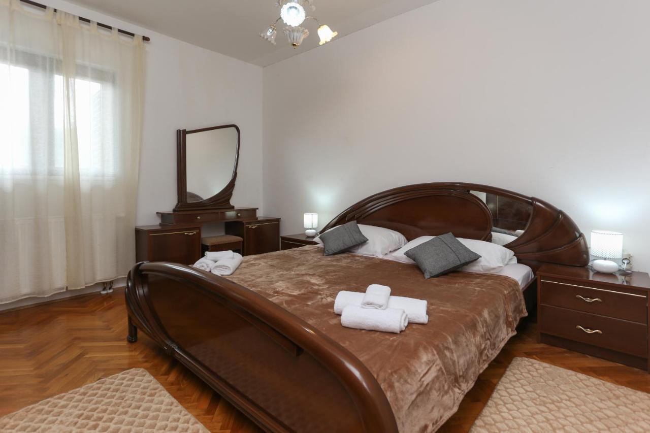 Apartments Marinero 特罗吉尔 外观 照片